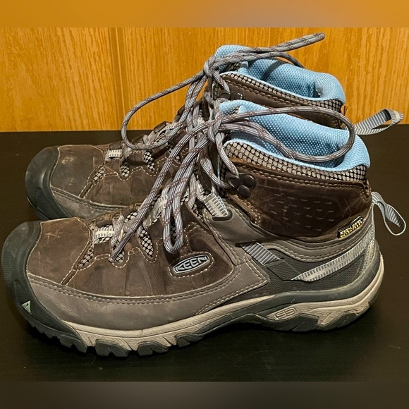 Keen Women's Targhee III Waterproof Boot Magnet/Atlantic Blue - Picture 1 of 15